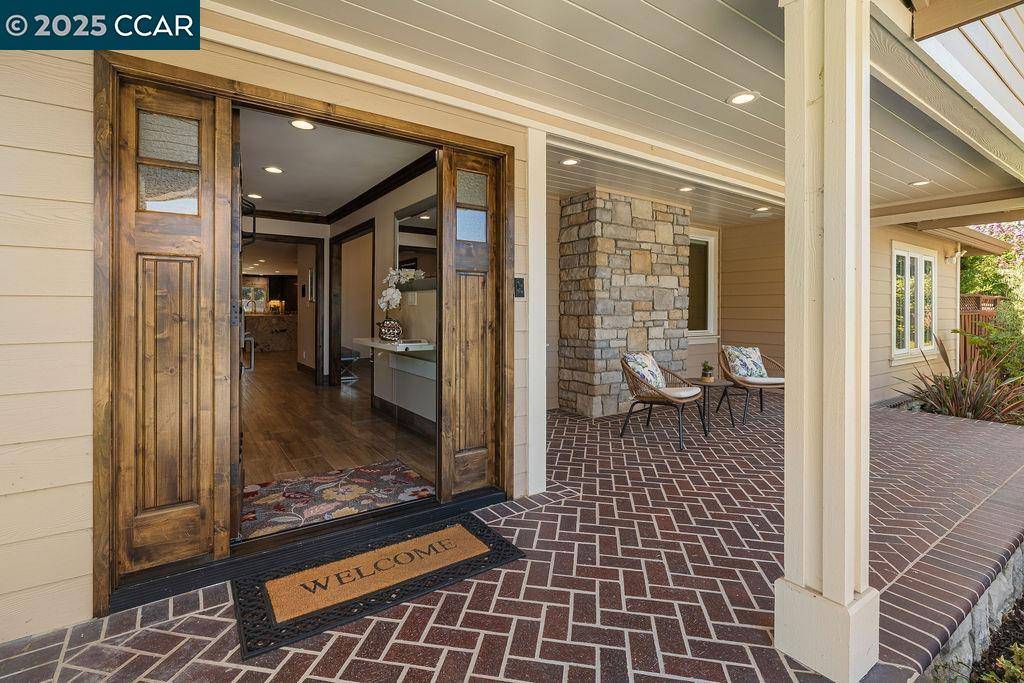 Danville, CA 94526,221 El Sobrante Dr