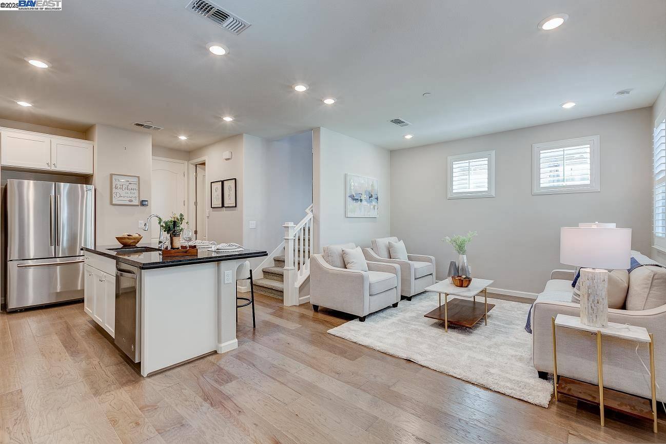 Hayward, CA 94545,1513 Sylvia St