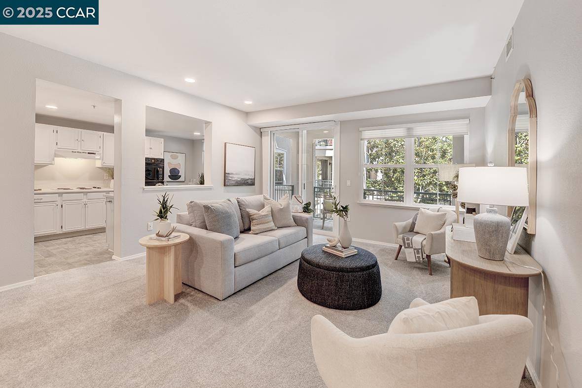 Walnut Creek, CA 94595,1840 Tice Creek Dr #2223
