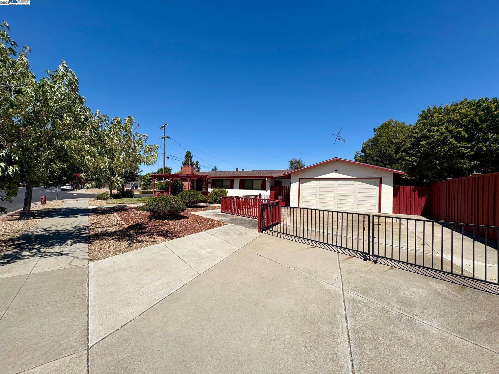 Livermore, CA 94551,1052 Rincon Ave
