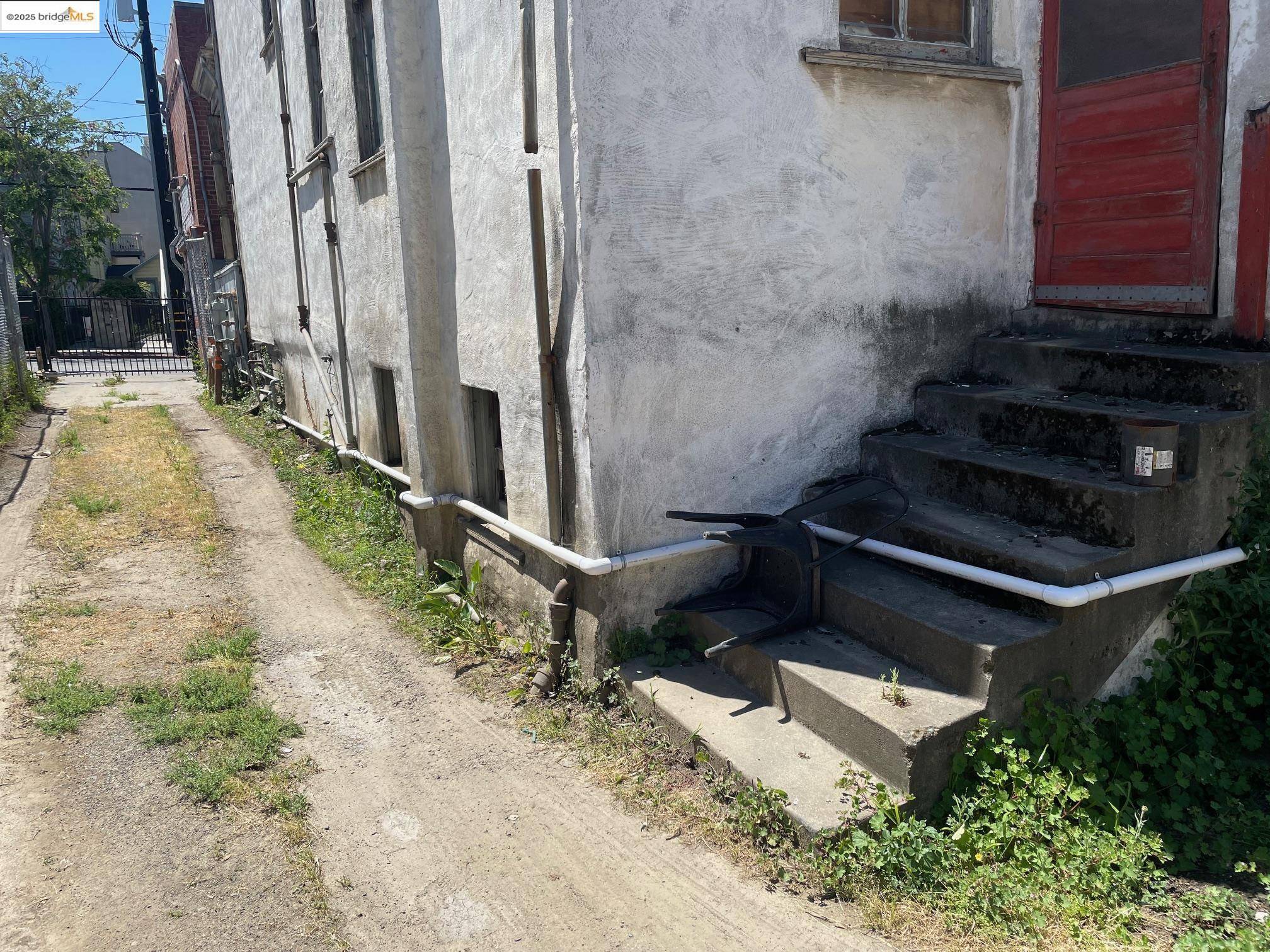 Berkeley, CA 94704,2509 Dwight Way