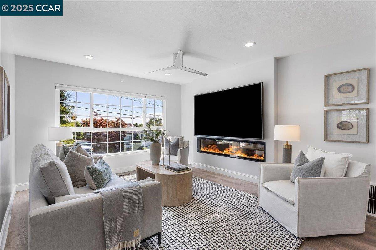 Castro Valley, CA 94546,5030 Ray Ave