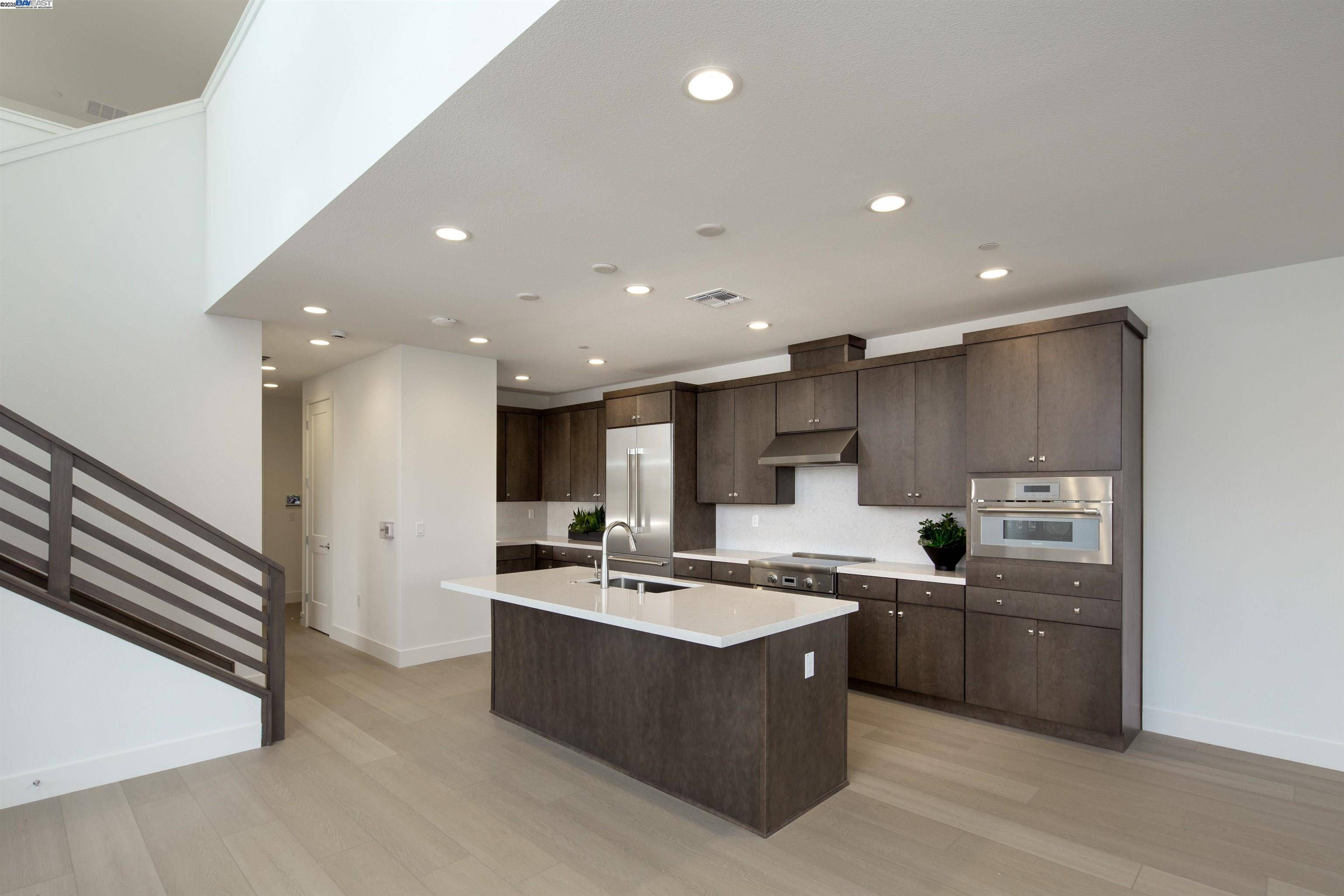 Napa, CA 94558,137 Compass Drive #2004