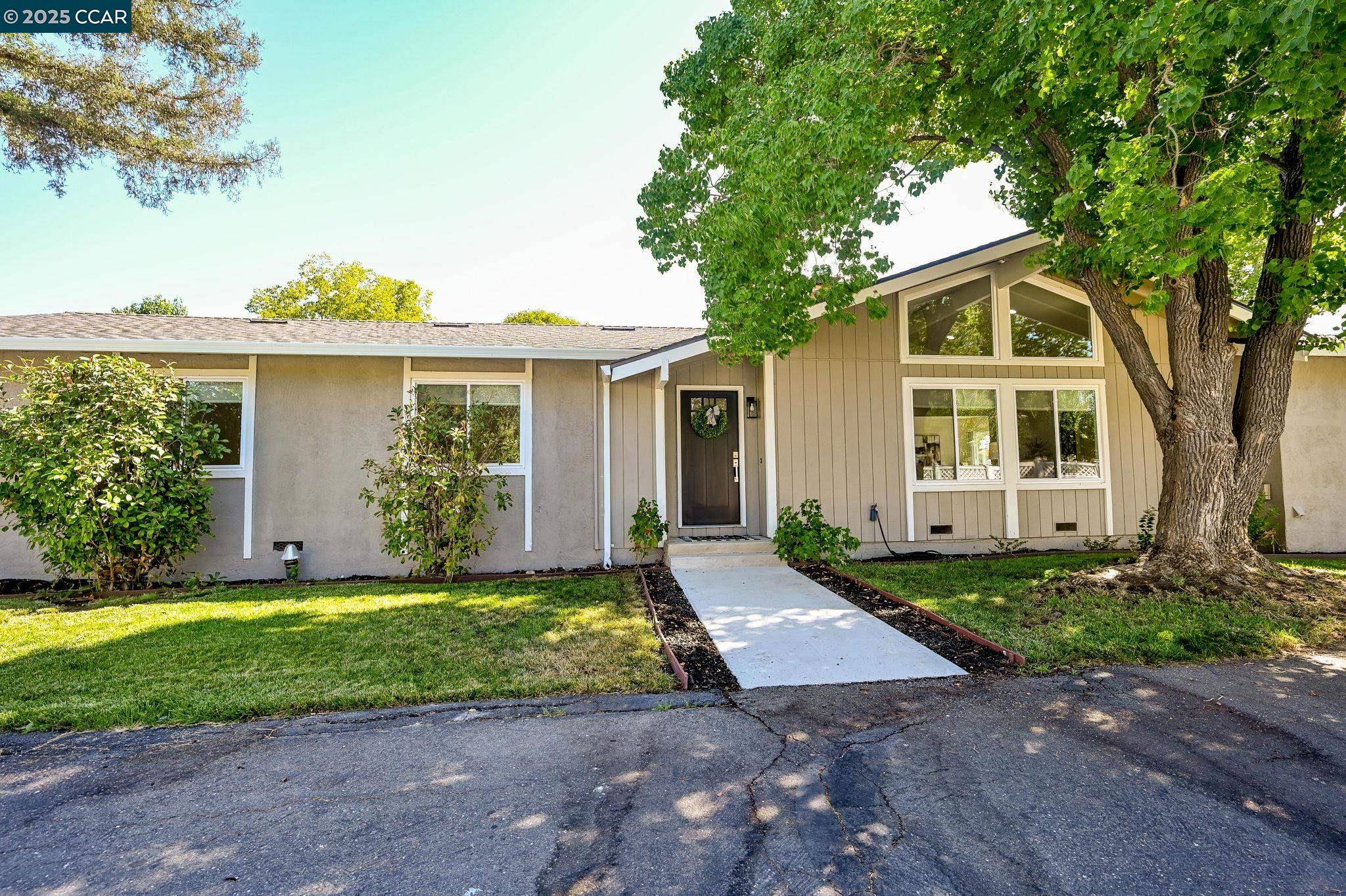 Pleasant Hill, CA 94523,1933 Oak Park Blvd