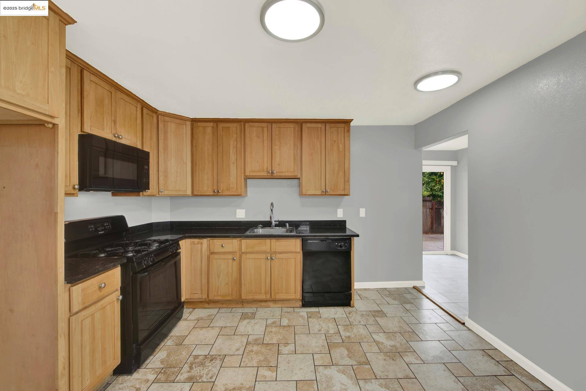 Richmond, CA 94806,1337 24Th St