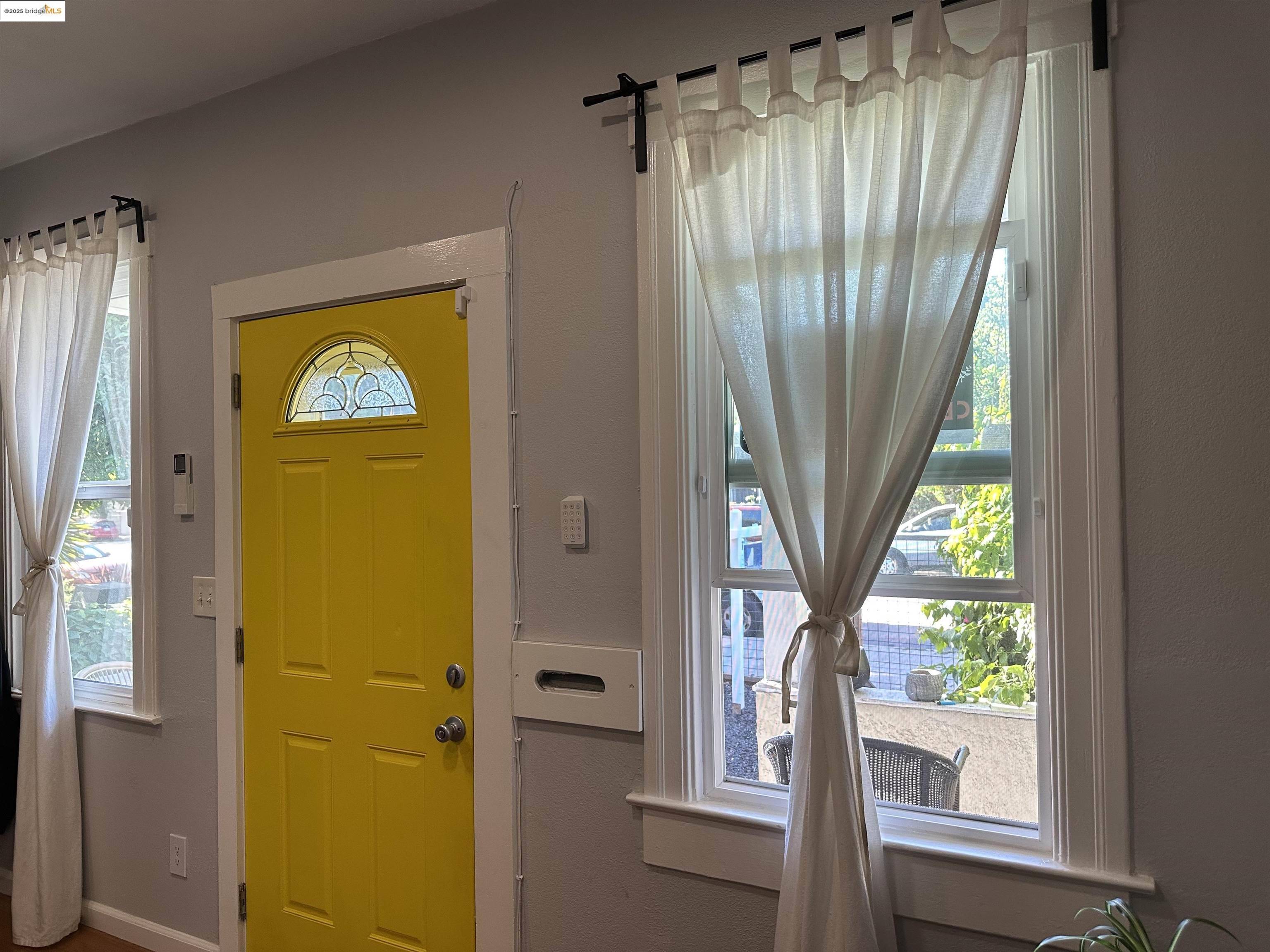 Oakland, CA 94619,2816 Viola St