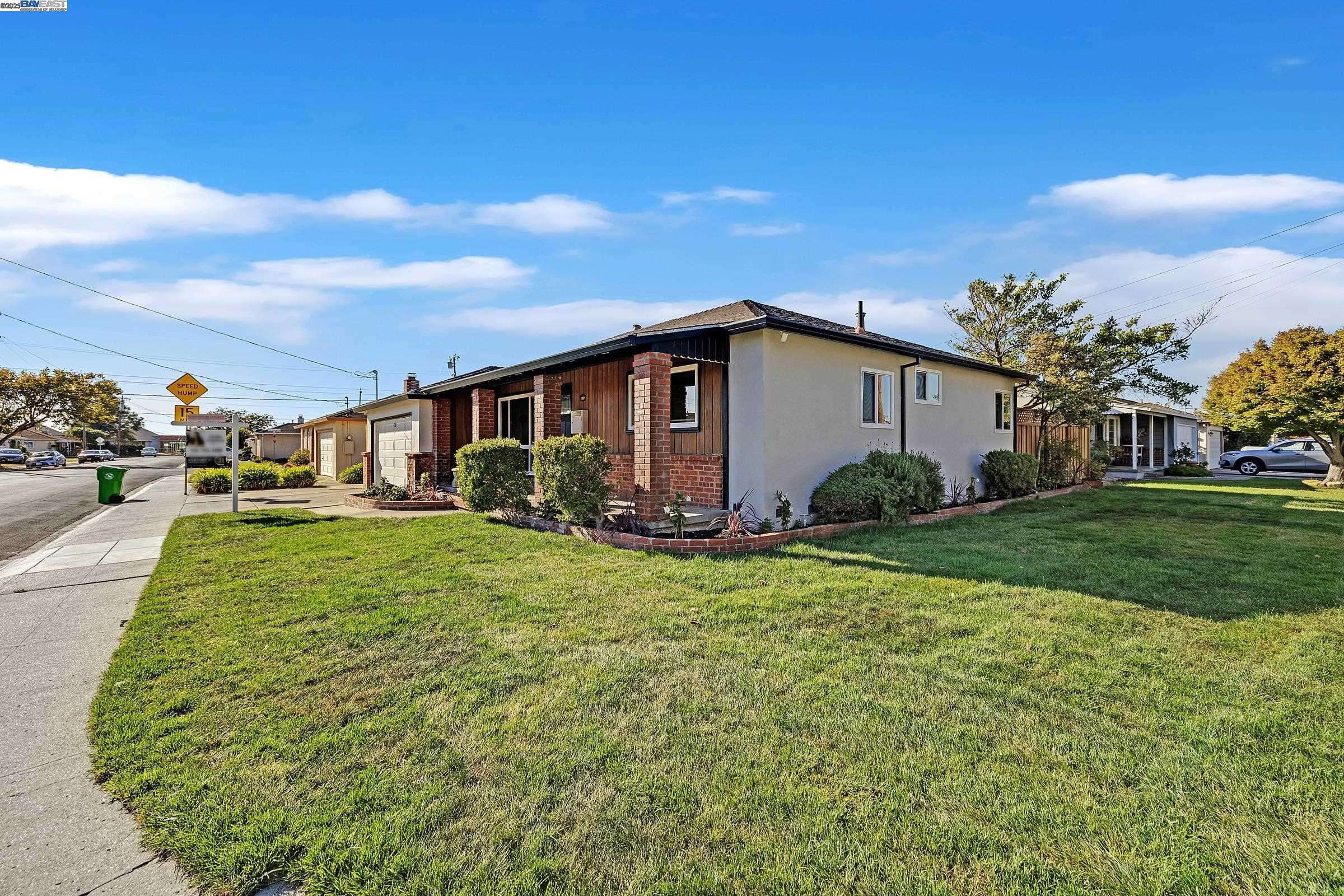 San Lorenzo, CA 94580,1867 Via Buena Vis
