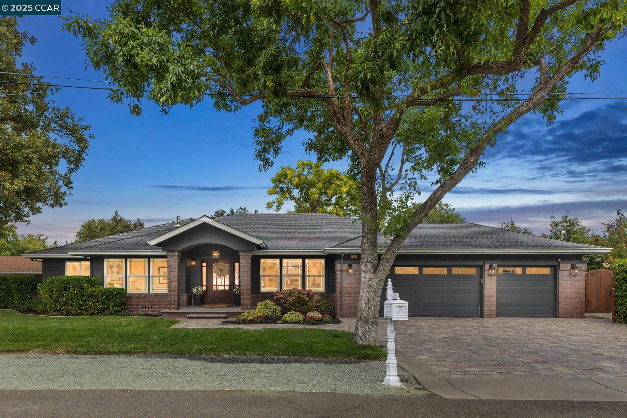 Danville, CA 94526,4 Bueno Ct