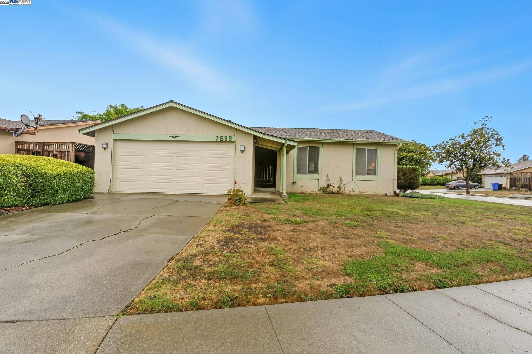 Newark, CA 94560,7698 Redbud Ct