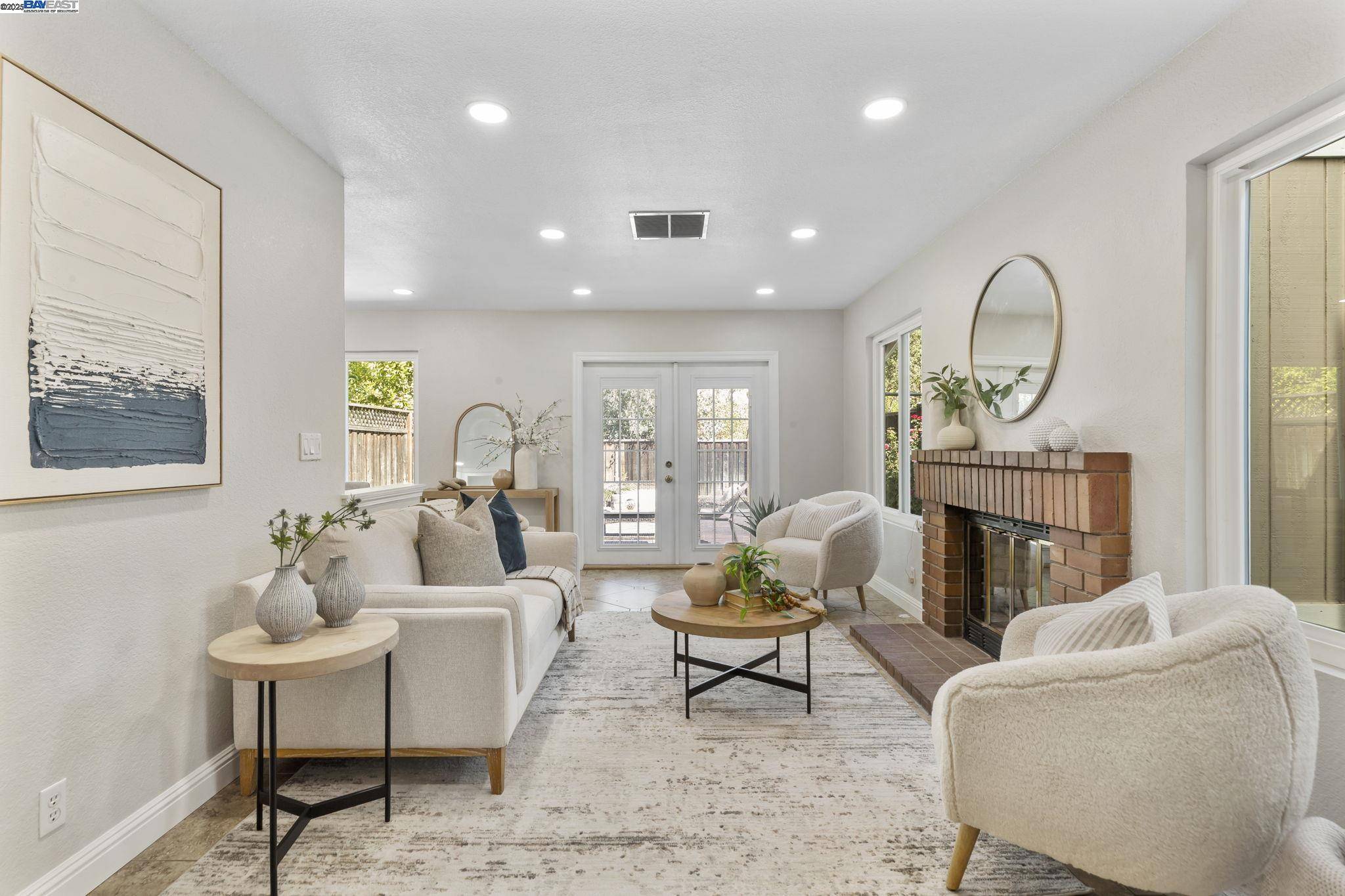 Pleasanton, CA 94566,215 Mavis Dr