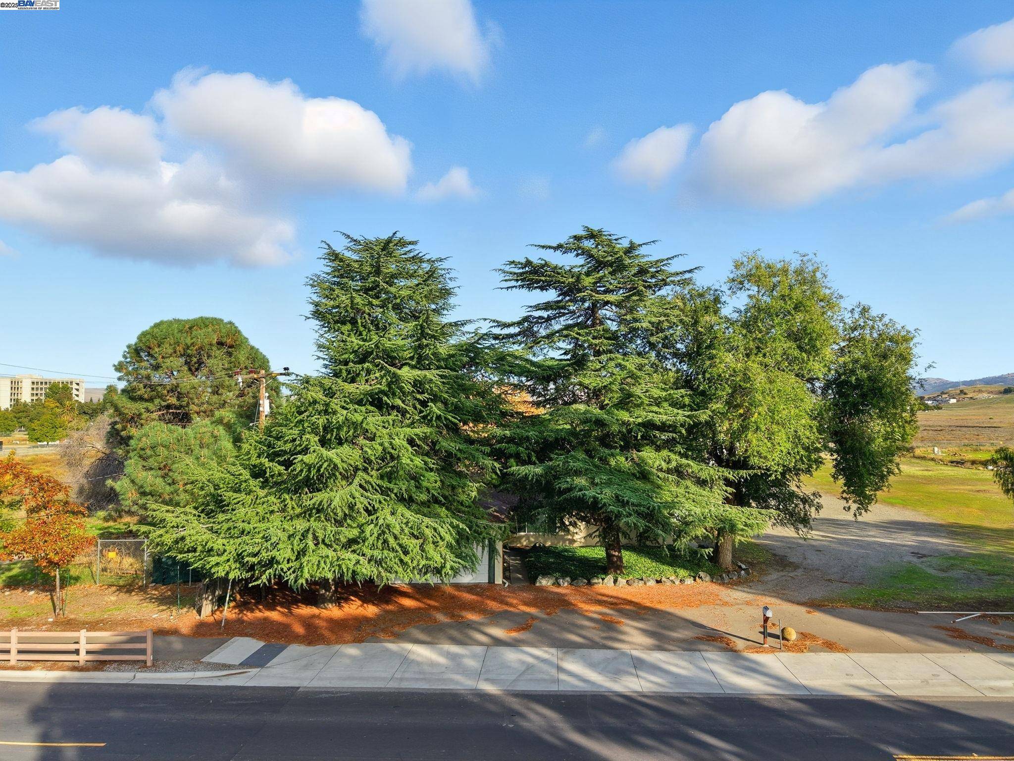 Livermore, CA 94550,2072 S Vasco Rd