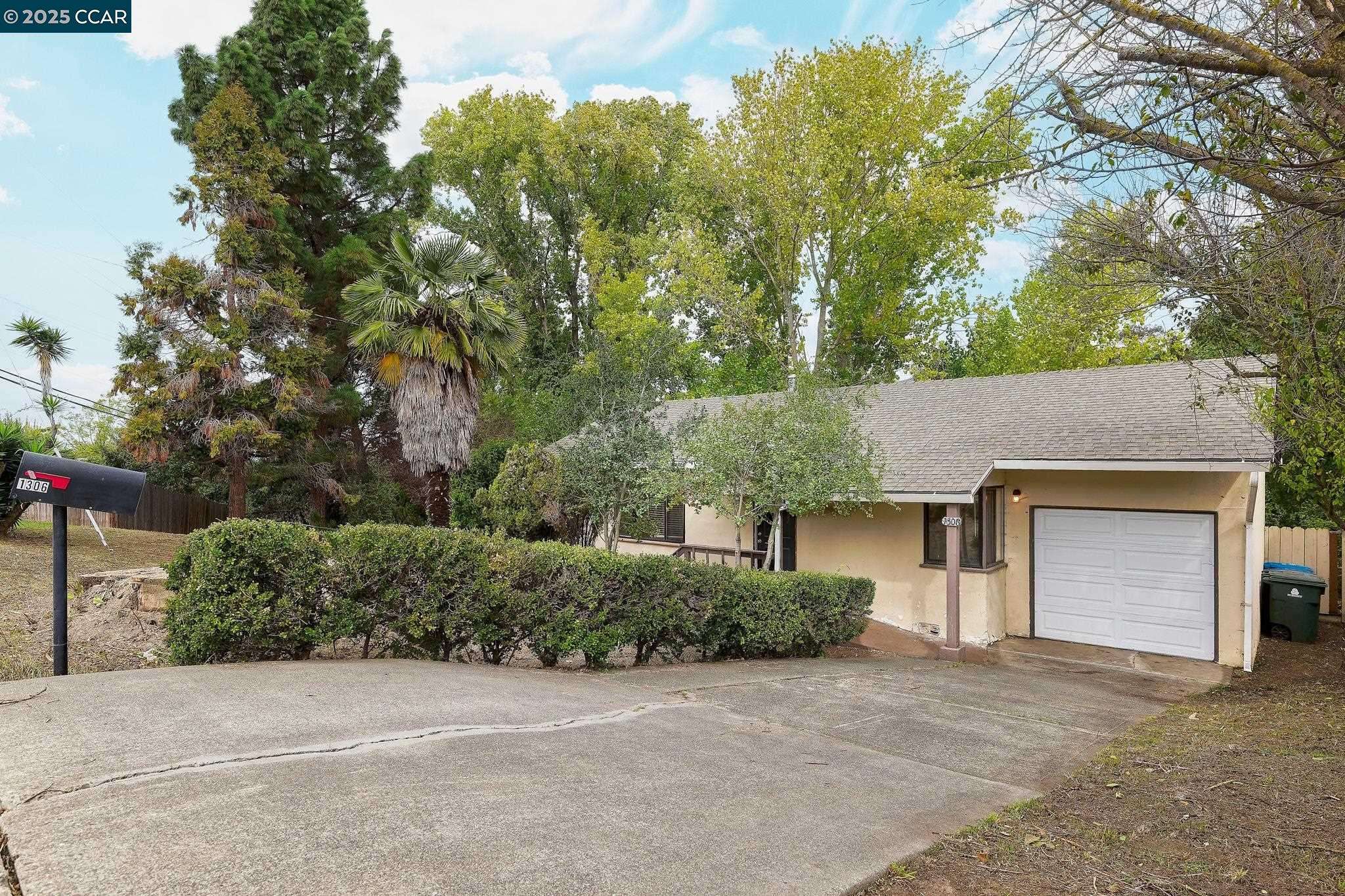 Vallejo, CA 94591,1306 Magazine St