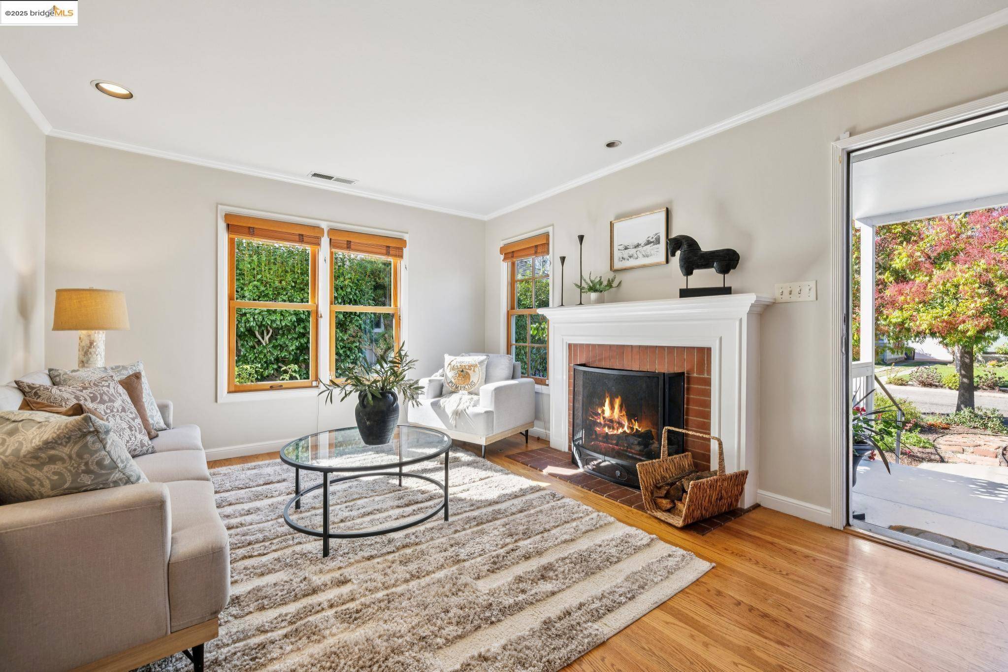 Oakland, CA 94605,263 Covington St