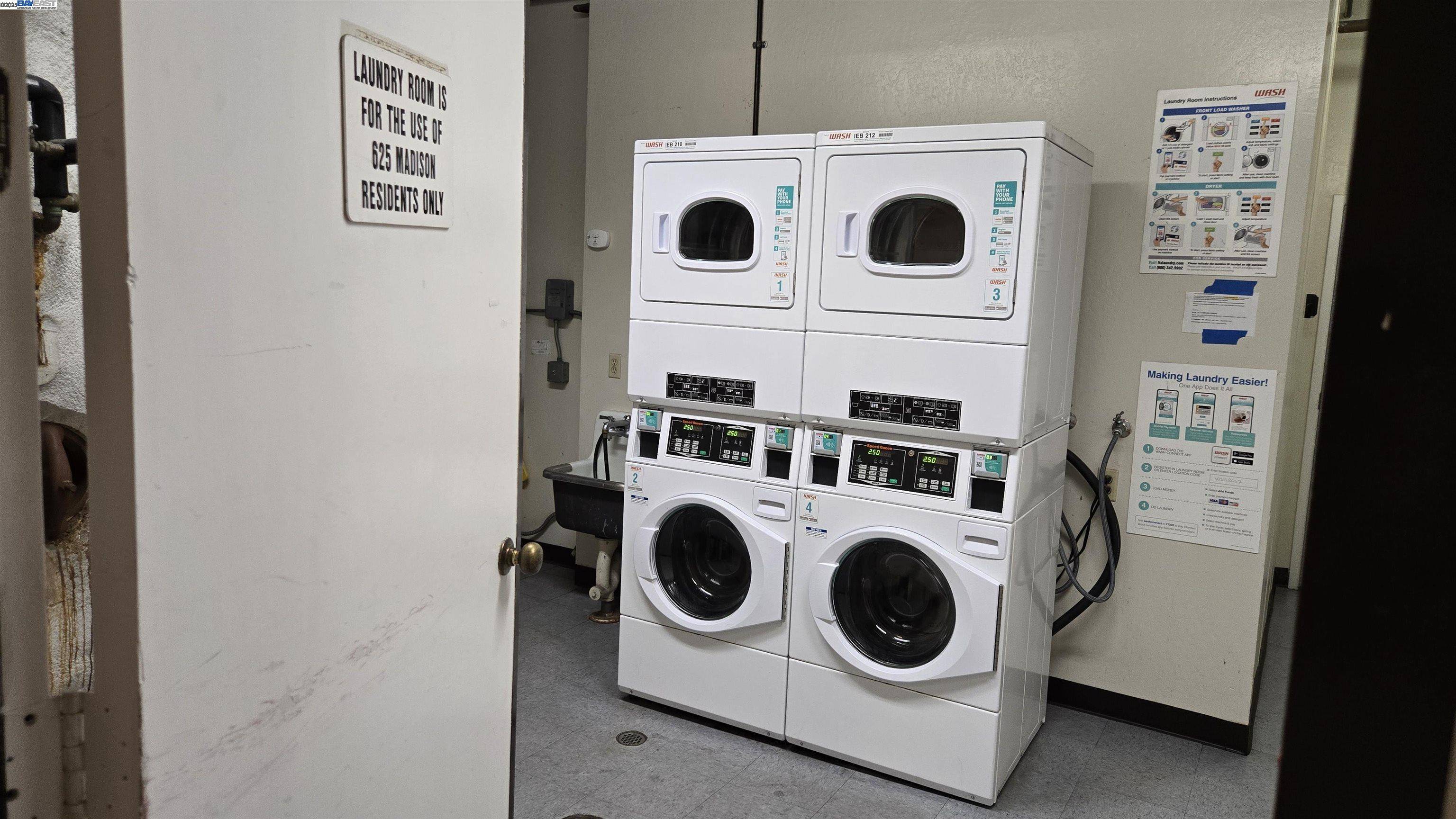 Oakland, CA 94607,165 7th St #204