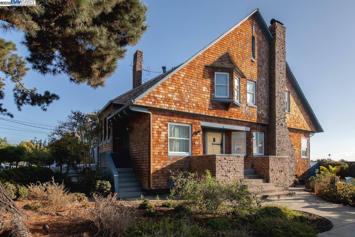 Alameda, CA 94501,2000 Clinton Ave