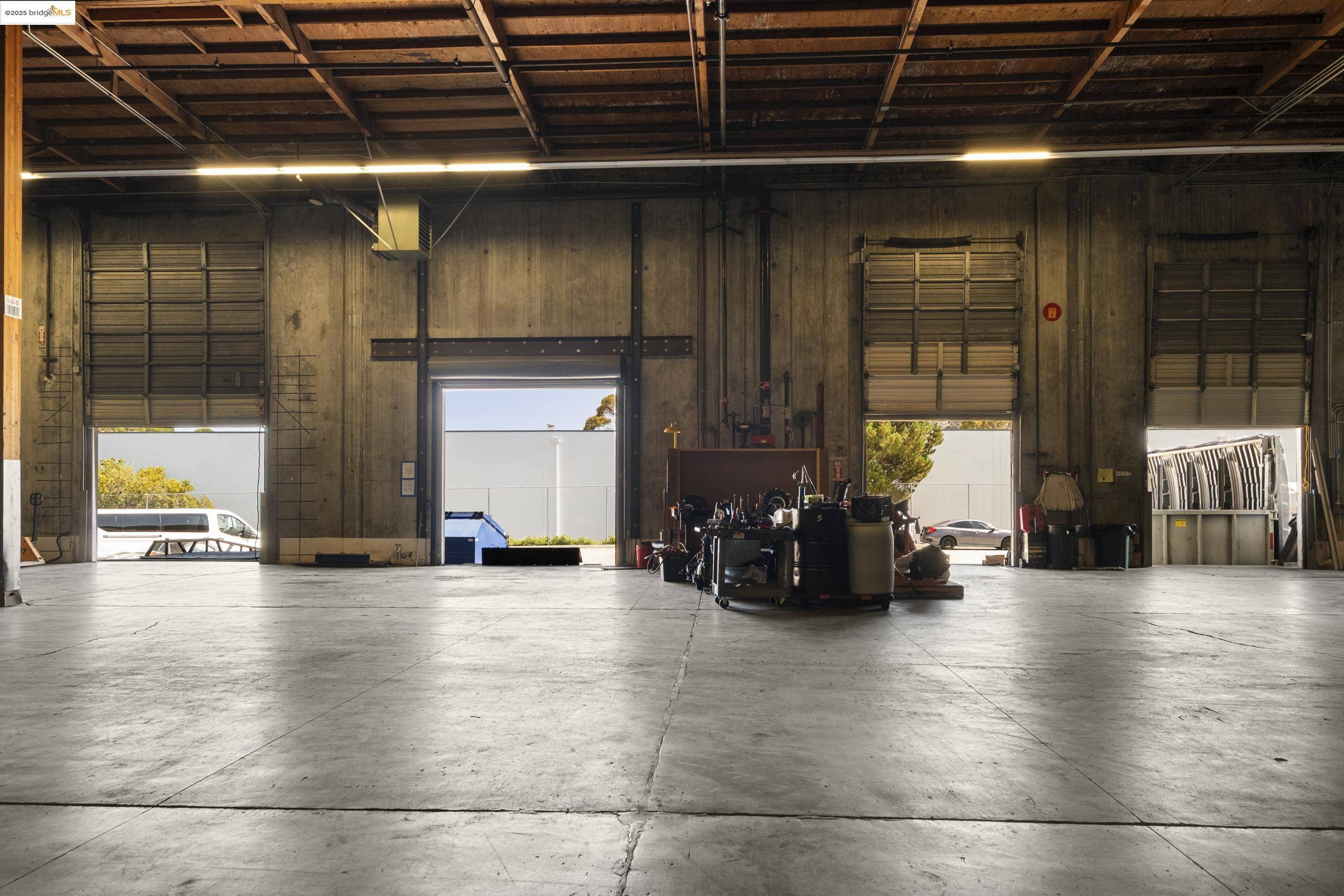 Brisbane, CA 94005,430 Valley Dr