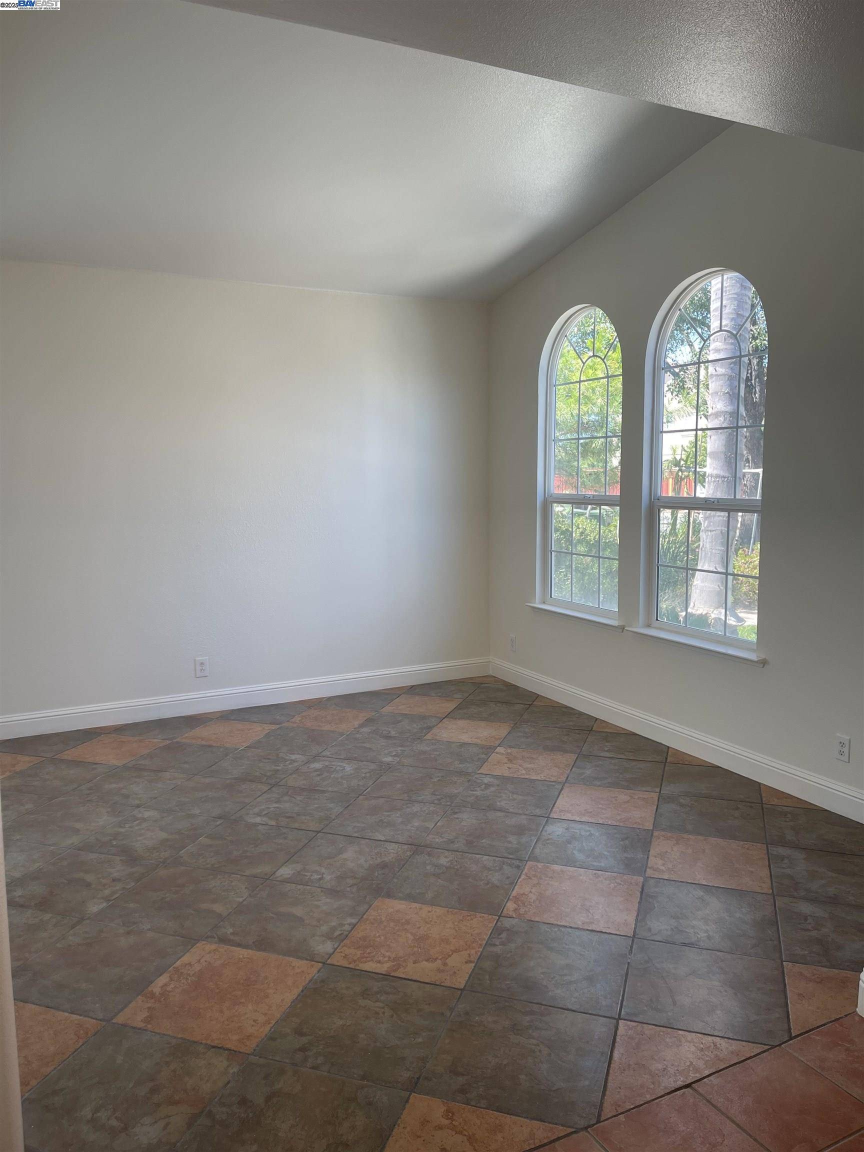 Tracy, CA 95377,2432 Tennis Ln