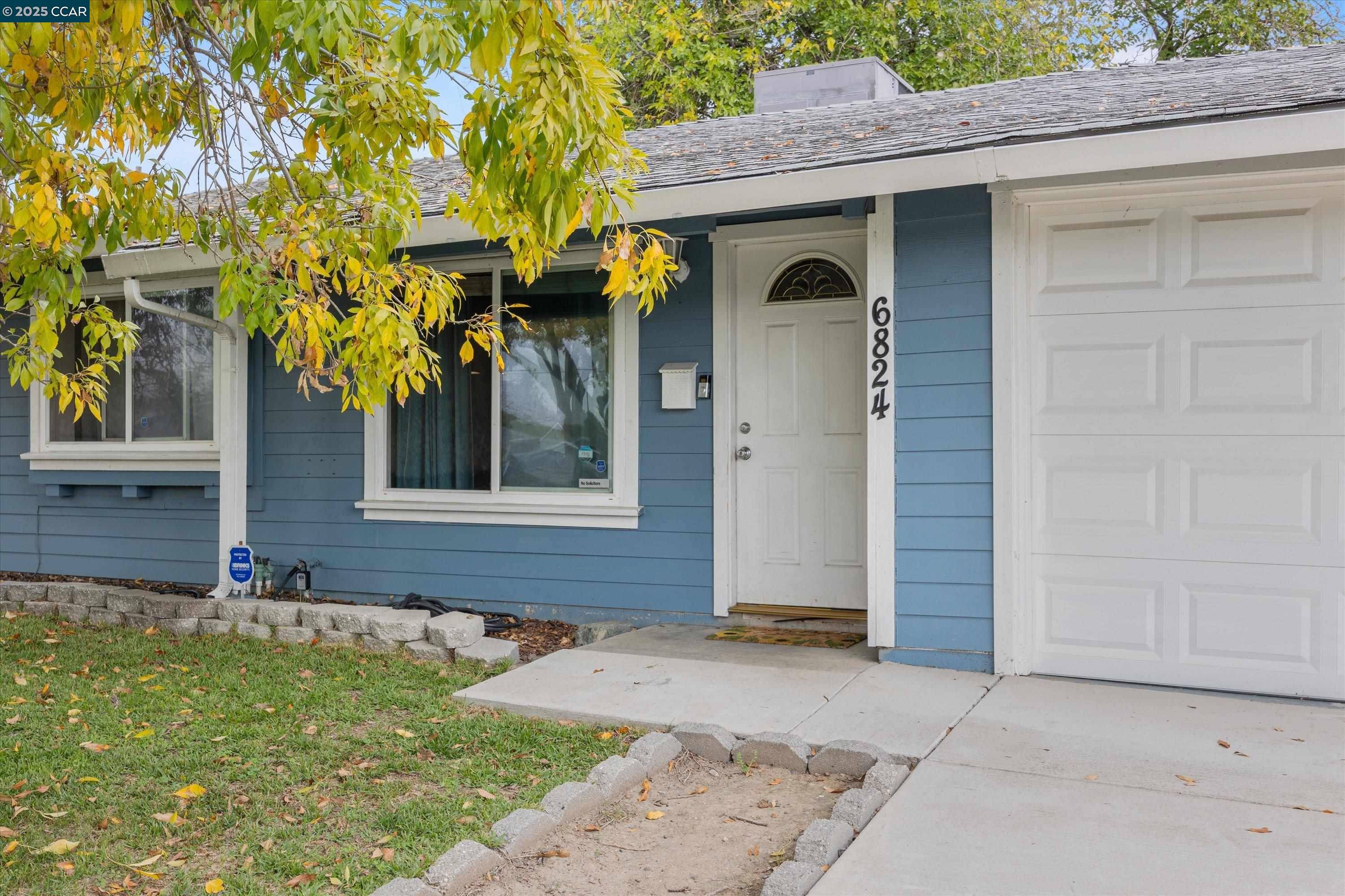 North Highlands, CA 95660,6824 Lumry St