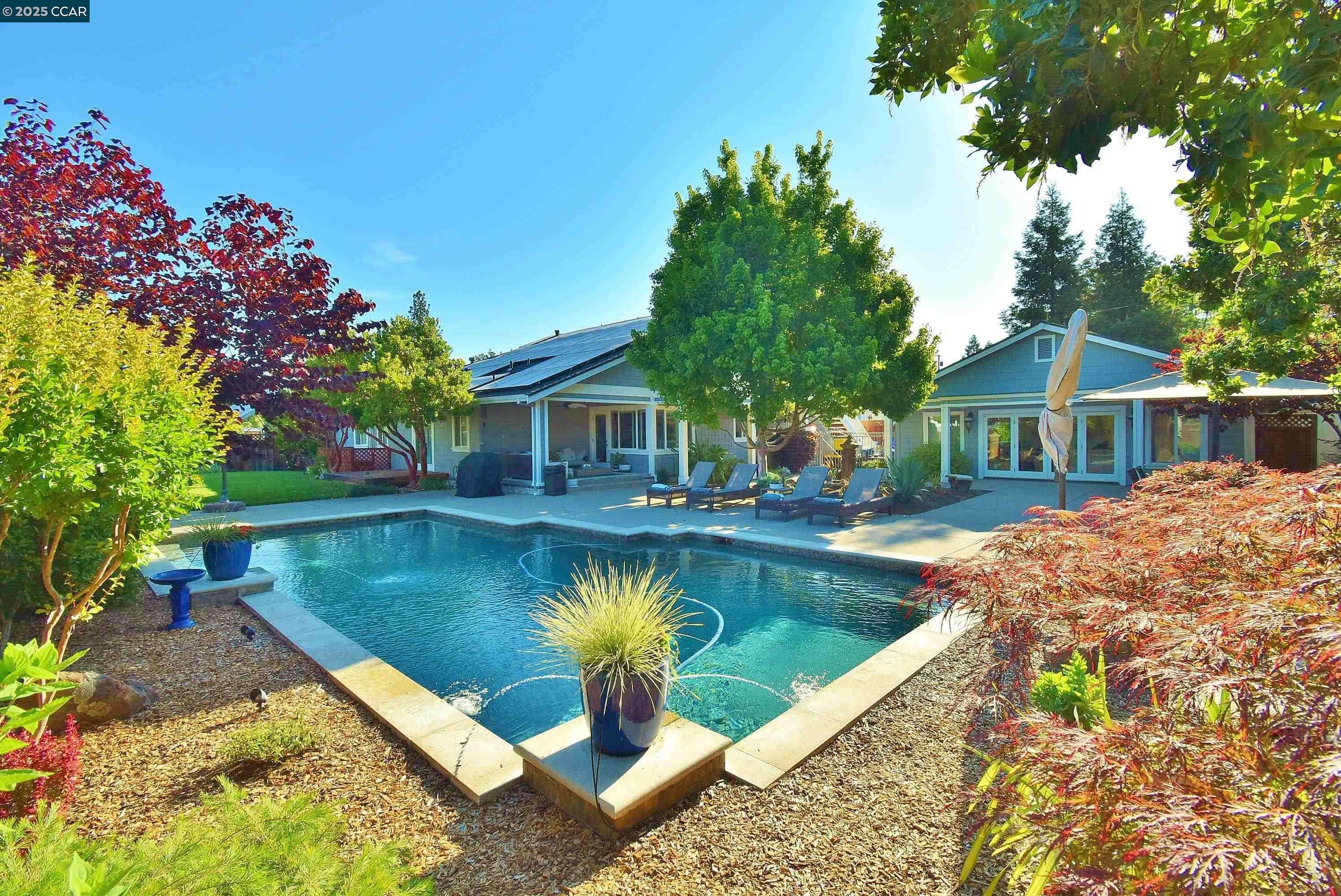 Danville, CA 94526,221 El Sobrante Dr