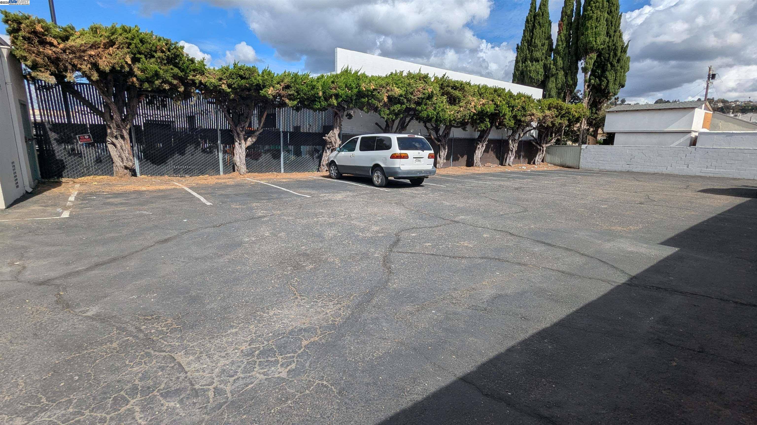 San Leandro, CA 94578,16378 E 14th St