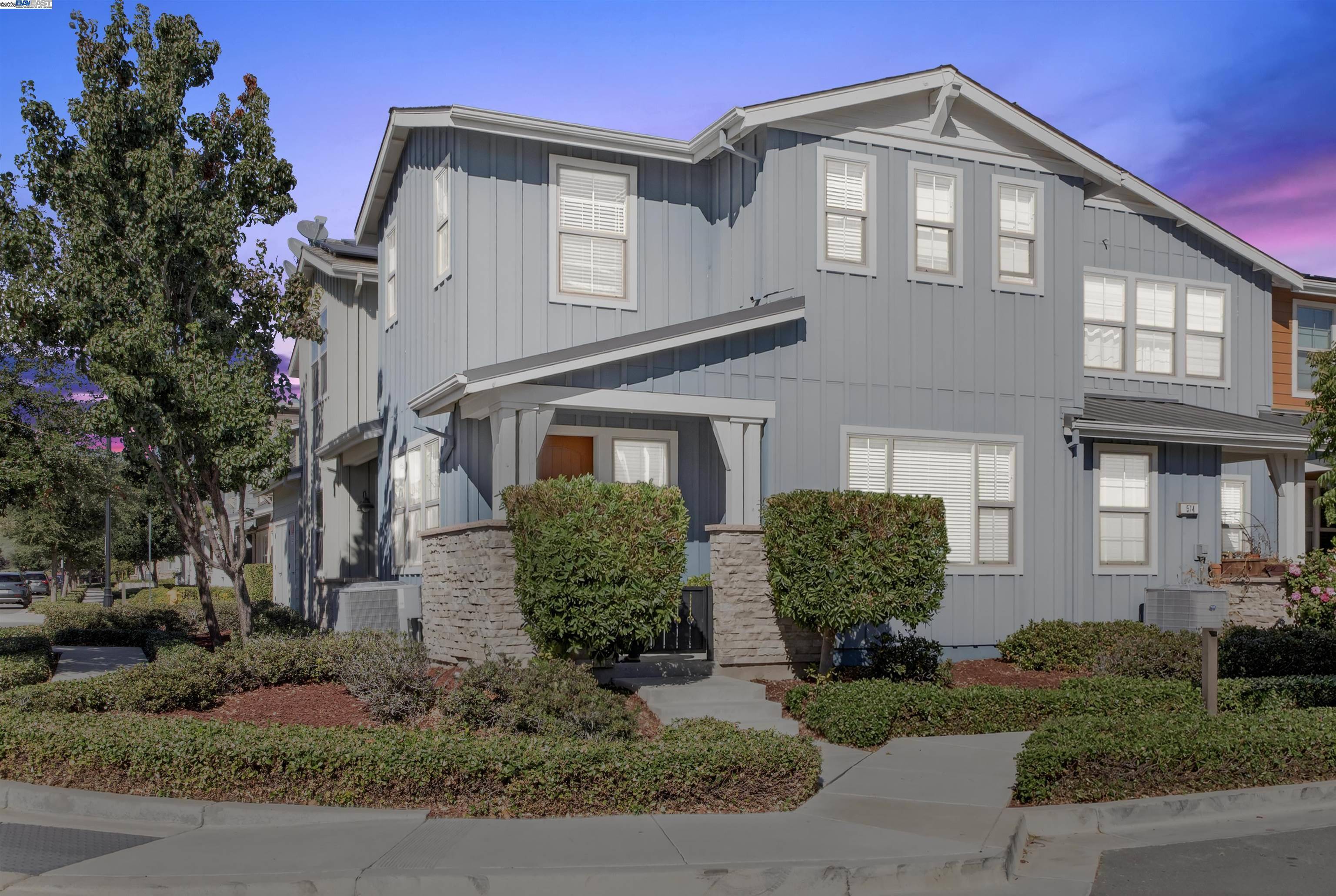 Livermore, CA 94551,570 Sandalwood Dr