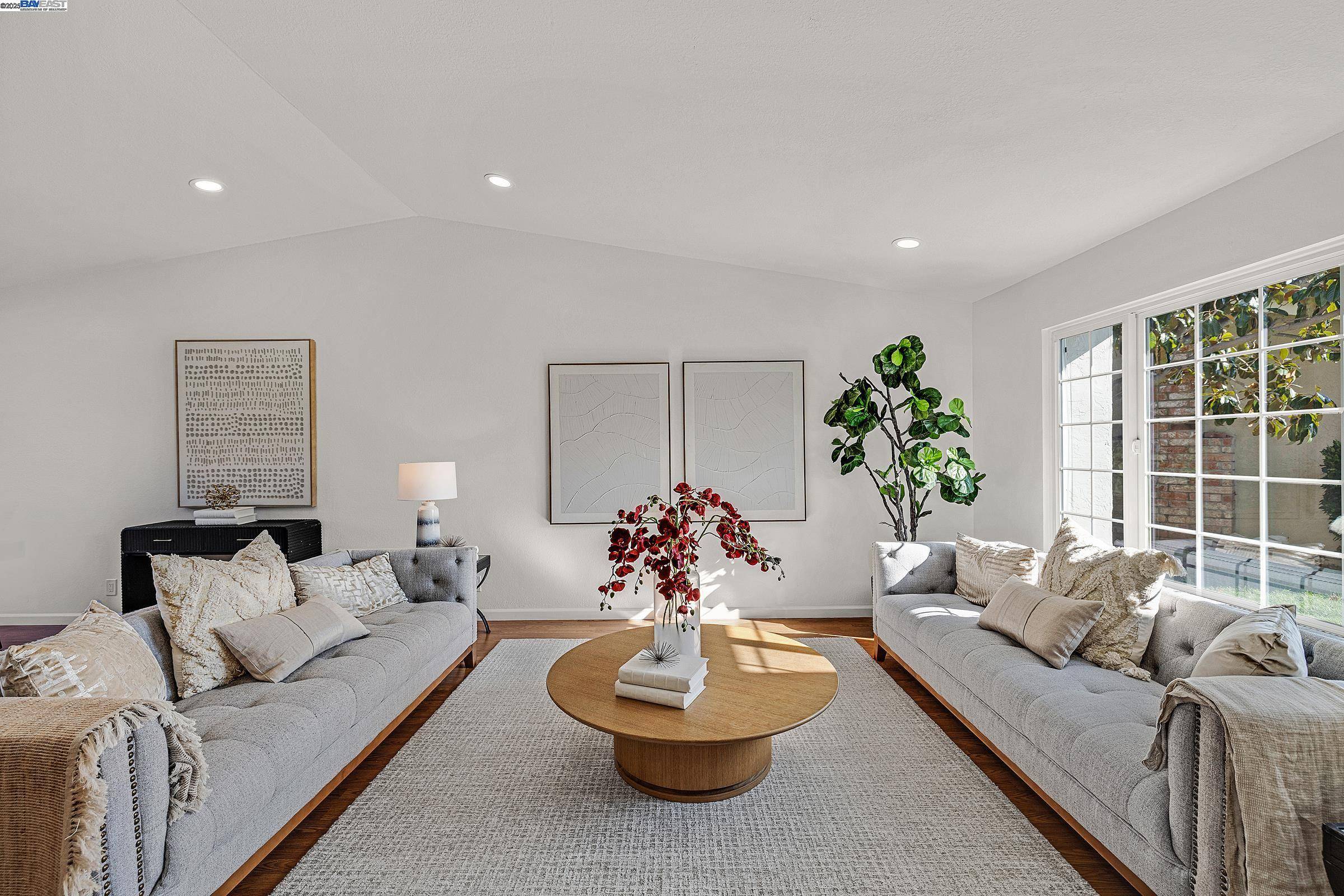 Union City, CA 94536,4943 Antioch Loop