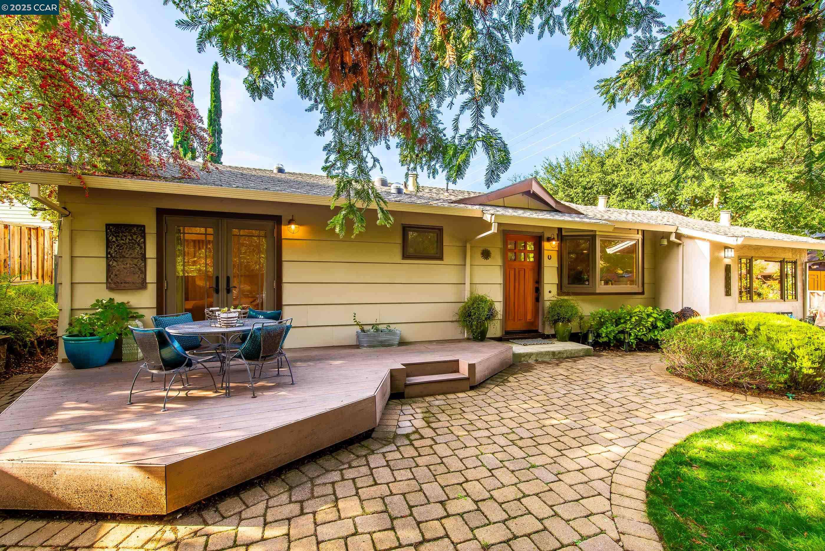 Lafayette, CA 94549,1085 Oak Hill Road D