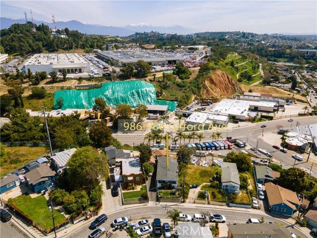 City Terrace, CA 90063,986 Gifford Avenue