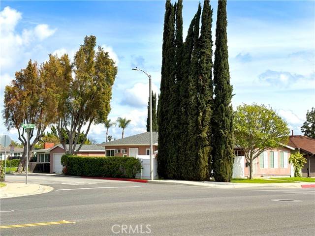 Temple City, CA 91780,6336 Temple City Boulevard