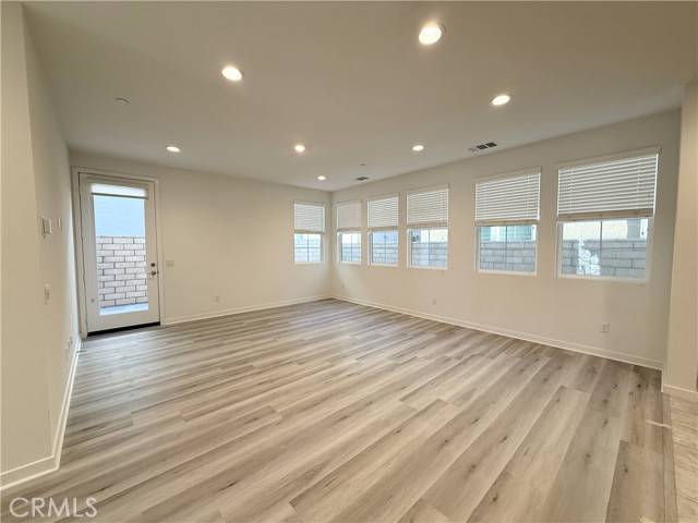 Ontario, CA 91761,3881 E E Cranbrook Paseo