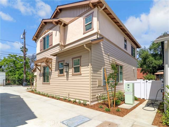 Monrovia, CA 91016,619 E Walnut