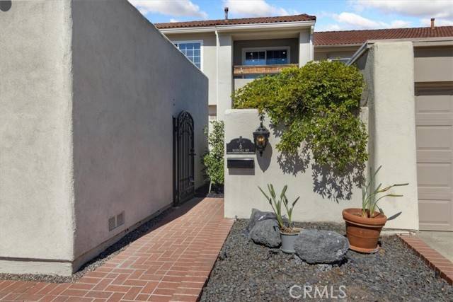 Irvine, CA 92612,6 Mandrake Way