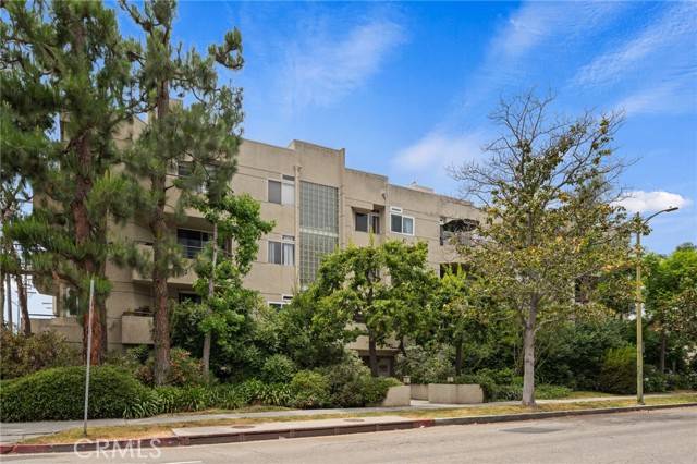Los Angeles, CA 90034,3561 Clarington Avenue #310