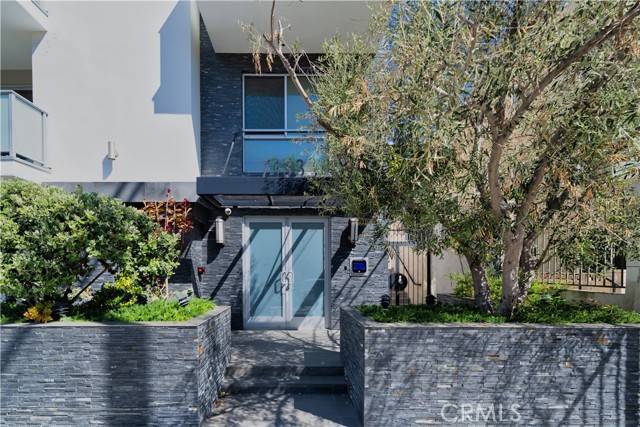 Los Angeles, CA 90046,7133 Hawthorn Avenue #206
