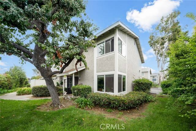 Santa Ana, CA 92704,2424 S Laurelwood #143