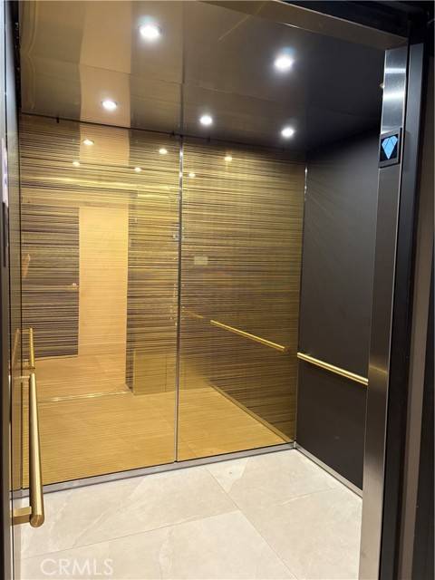 Toluca Lake (los Angeles), CA 91602,10352 Riverside #201