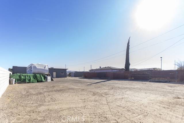 Lancaster, CA 93535,42052 3rd Street