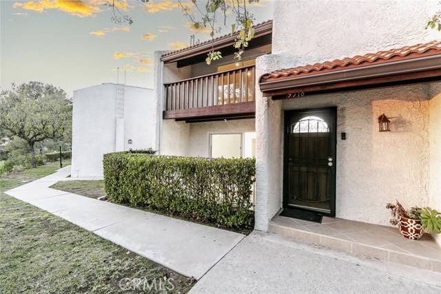 Burbank, CA 91504,9518 Via Salerno