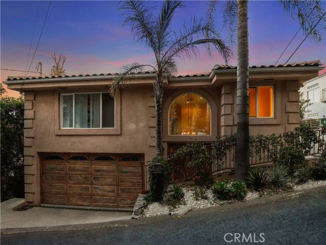 Woodland Hills (los Angeles), CA 91364,4330 Alhama Drive