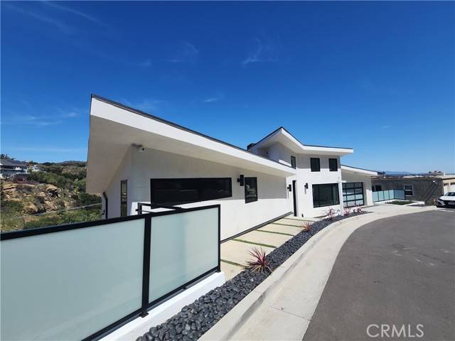 West Hills (los Angeles), CA 91304,8366 Hillcroft Drive