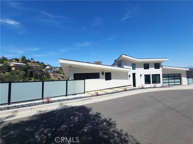 West Hills (los Angeles), CA 91304,8366 Hillcroft Drive