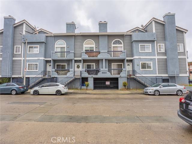 North Hollywood (los Angeles), CA 91601,5004 Bakman Avenue #102