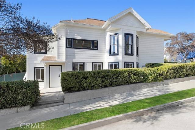 Los Angeles, CA 90026,715 Douglas Street