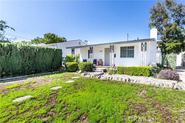 Montrose, CA 91020,2547 Piedmont Avenue
