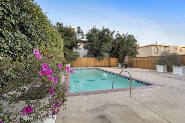 West Hollywood, CA 90069,1222 N Olive Drive #409