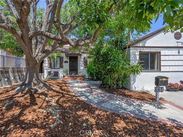 Burbank, CA 91506,334 N Lomita Street