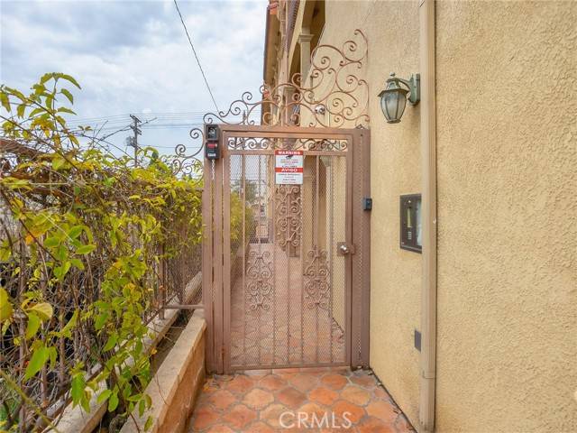Burbank, CA 91501,421 E Santa Anita Avenue #101