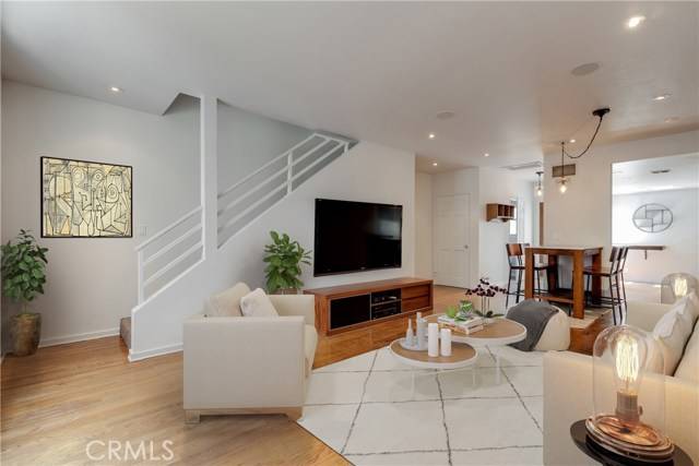 West Hollywood, CA 90069,8839 Cynthia Street #4