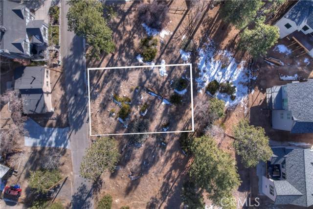 Big Bear Lake, CA 92315,820 Talmadge Road