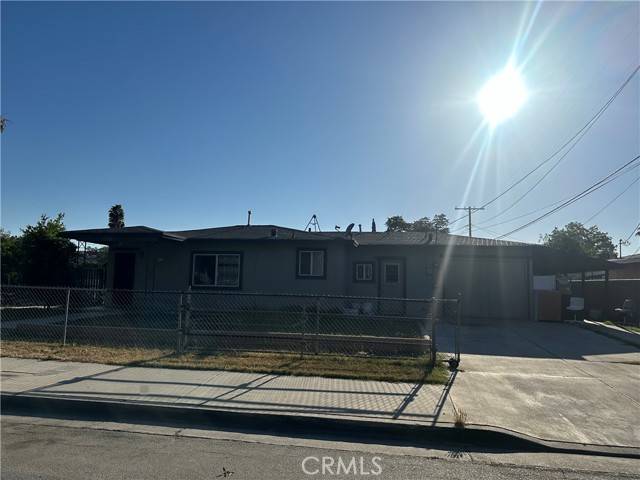 Riverside, CA 92503,5844 Montgomery Street